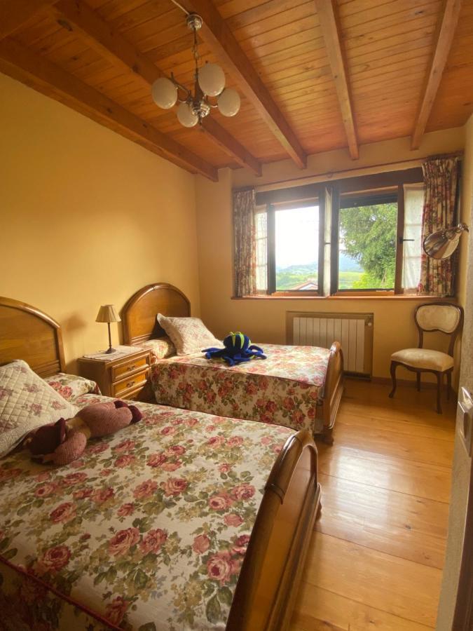 Casa Luisa Biedes, Pilona Villa Infiesto Buitenkant foto