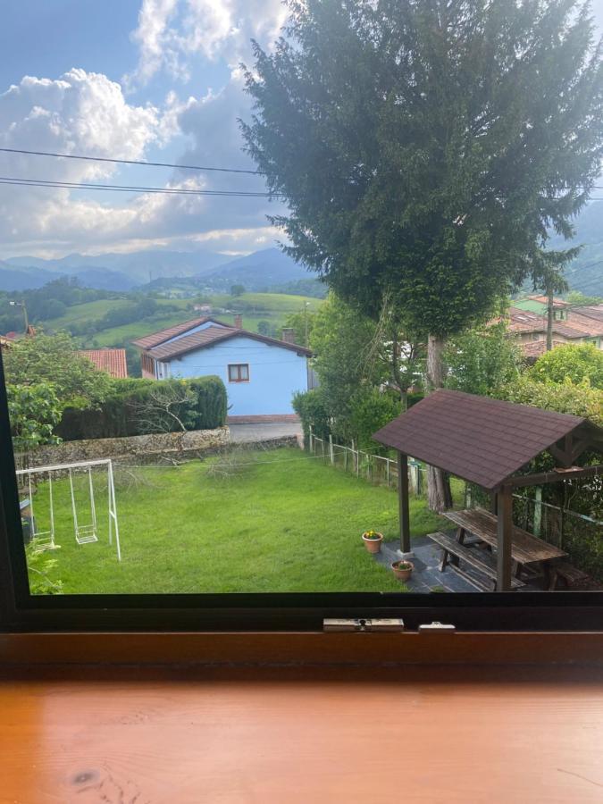 Casa Luisa Biedes, Pilona Villa Infiesto Buitenkant foto