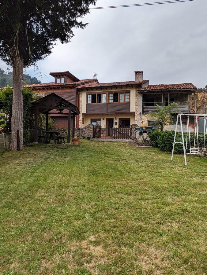 Casa Luisa Biedes, Pilona Villa Infiesto Buitenkant foto
