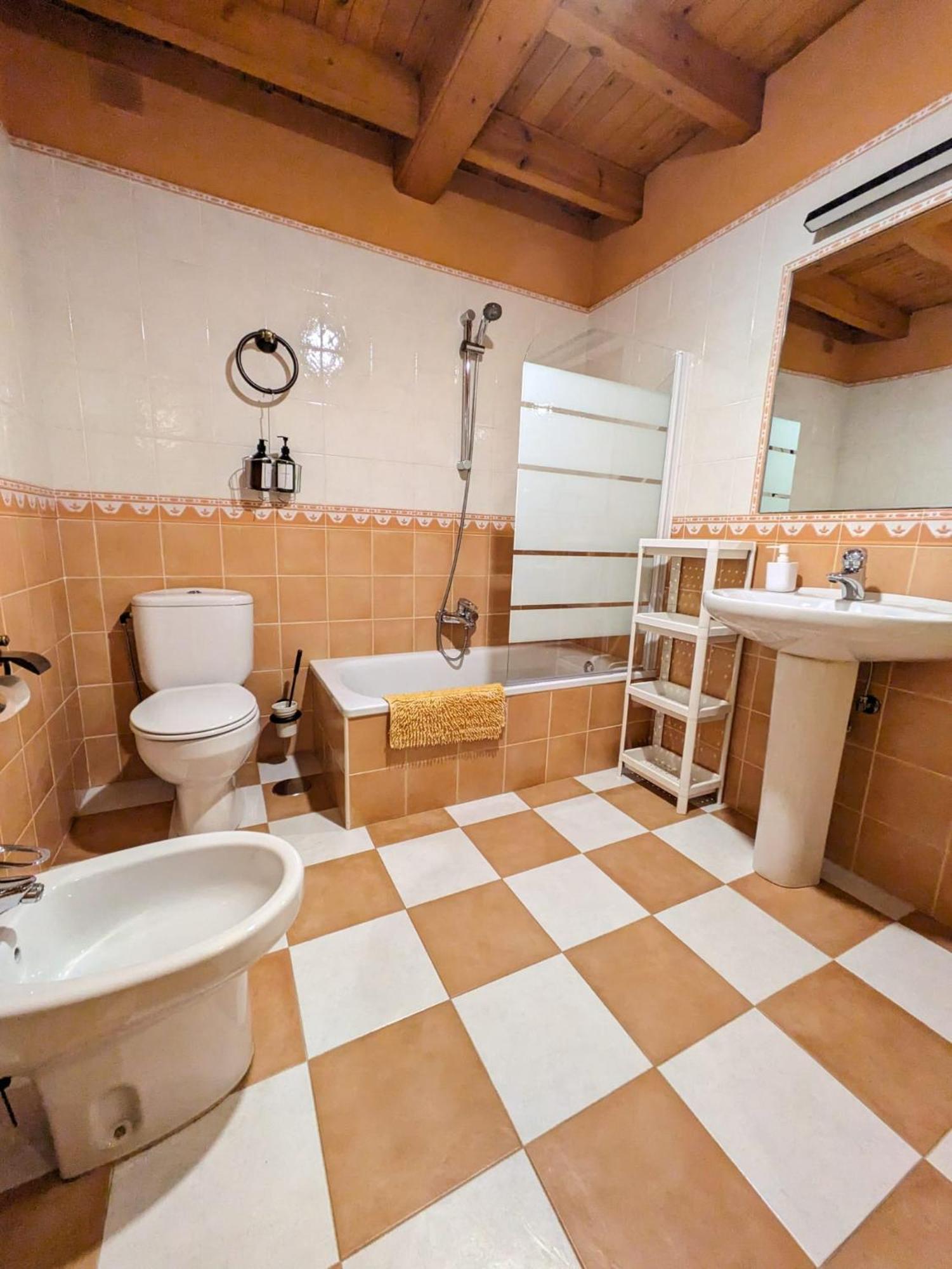 Casa Luisa Biedes, Pilona Villa Infiesto Buitenkant foto